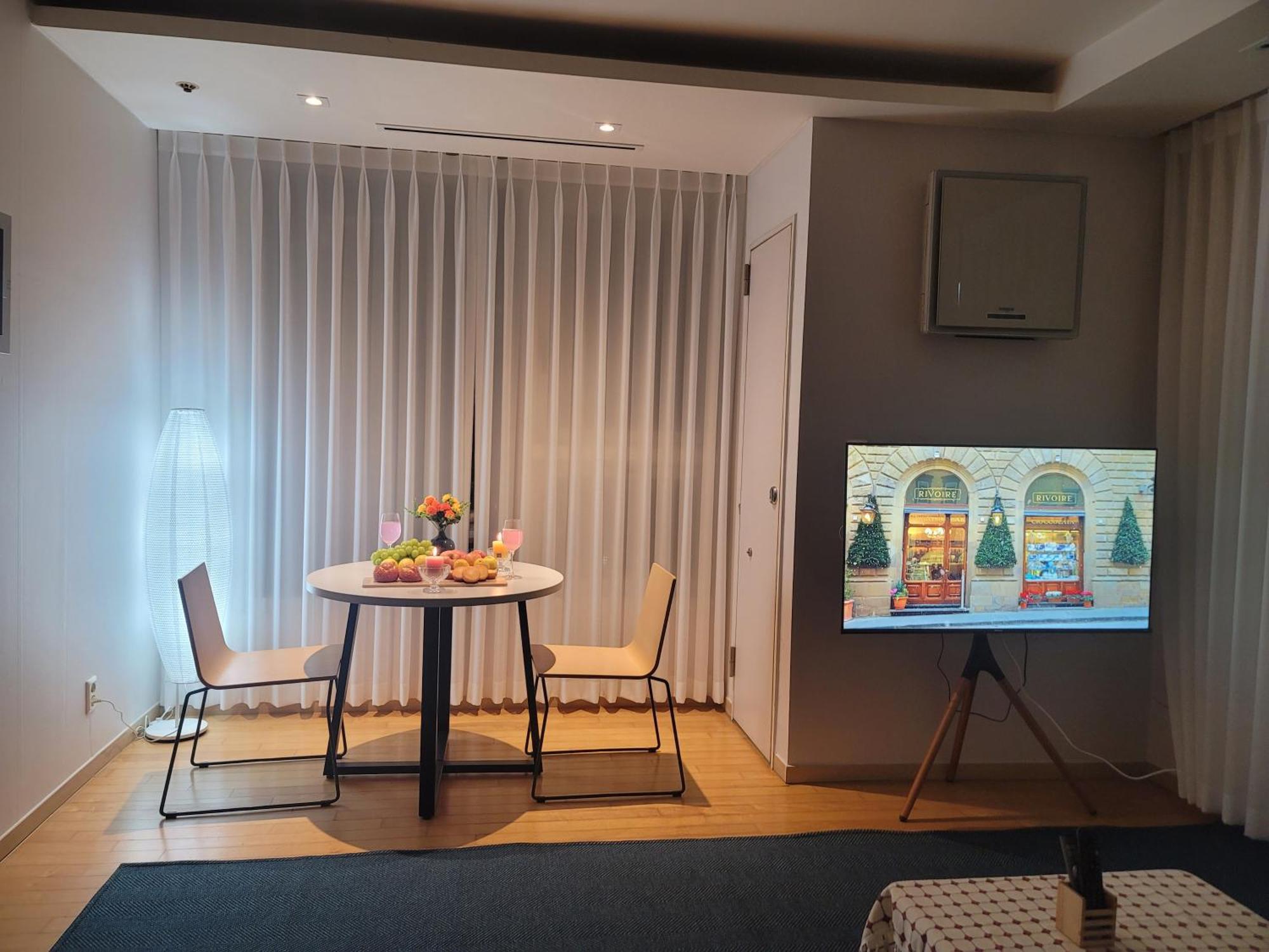 Apartment Jinny House